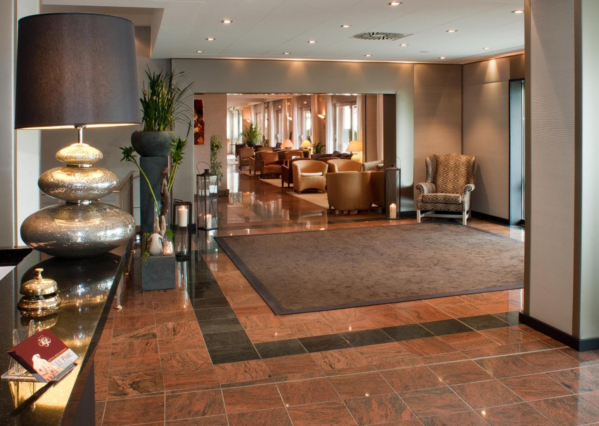 Logis Hotel Le Parc & Spa Saint-Hippolyte  Exterior photo