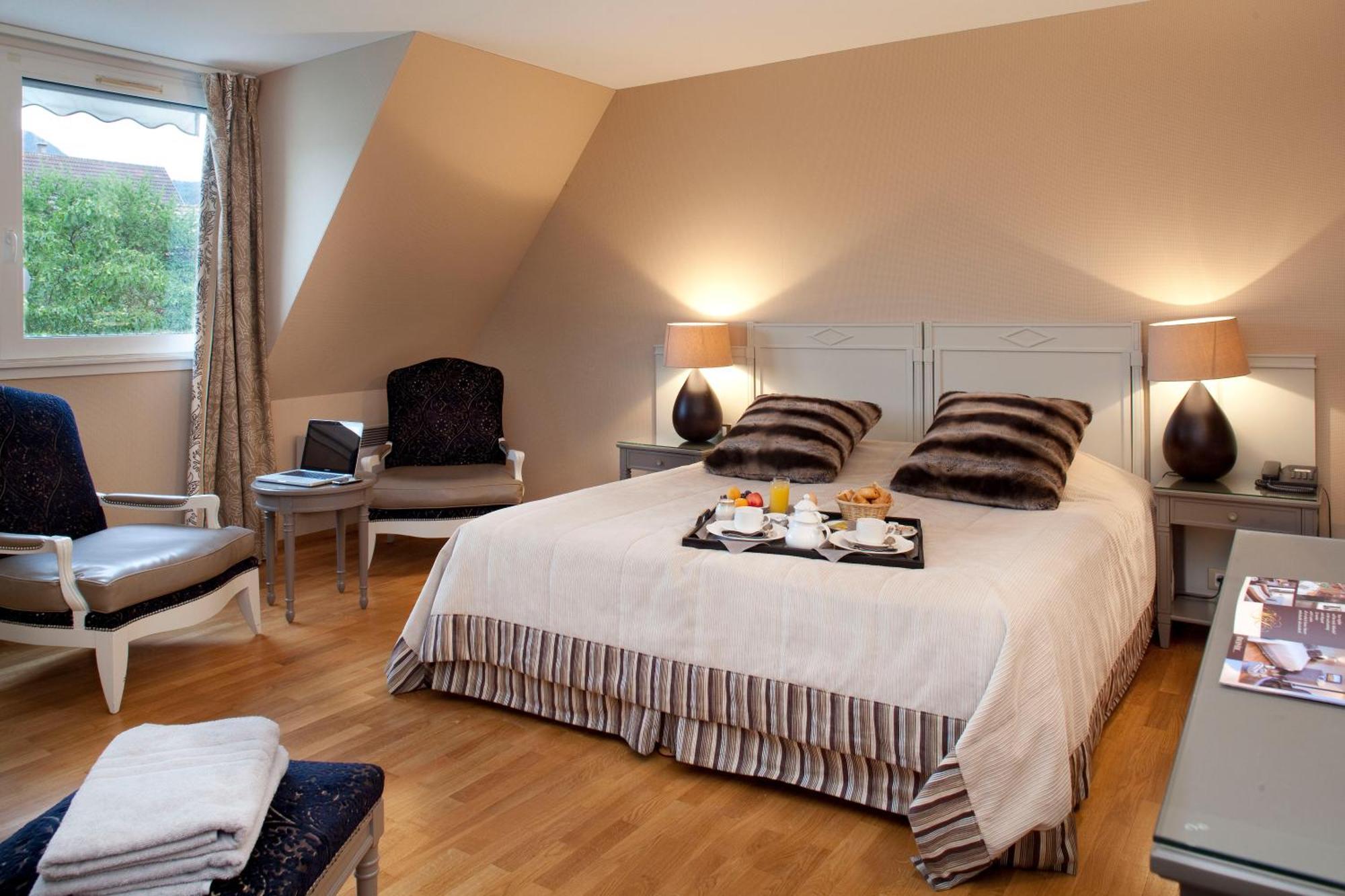 Logis Hotel Le Parc & Spa Saint-Hippolyte  Exterior photo